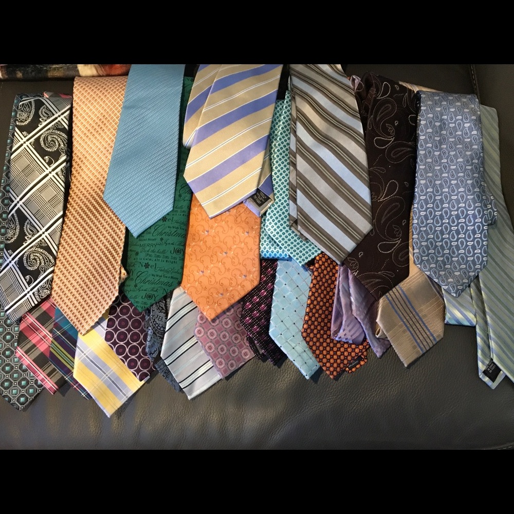Lot of 24 mens ties.